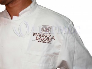 Машинная вышивка на рубашке