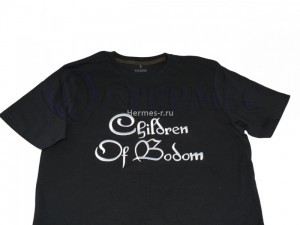 Машинная вышивка на футболке