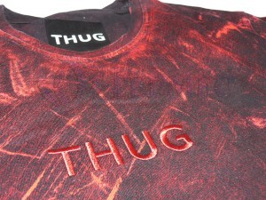 Вышивка логотипа на футболках