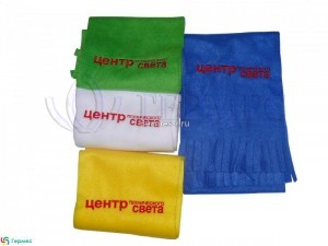 вышивка логотипа на флисе