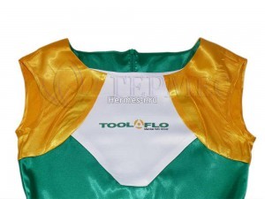 Печать логотипа на платье