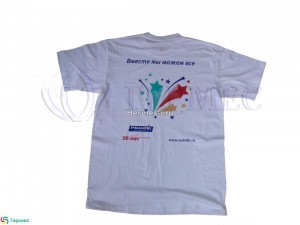 надписи на футболке