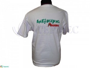 печать шелкографией на футболке