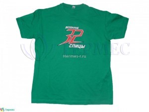 нанесение надписи на футболку