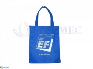трафаретная печать на сумке из спанбонда