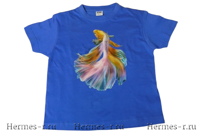 Печать по фото на цветной футболке