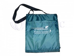 машинная вышивка на пледе-трансформере